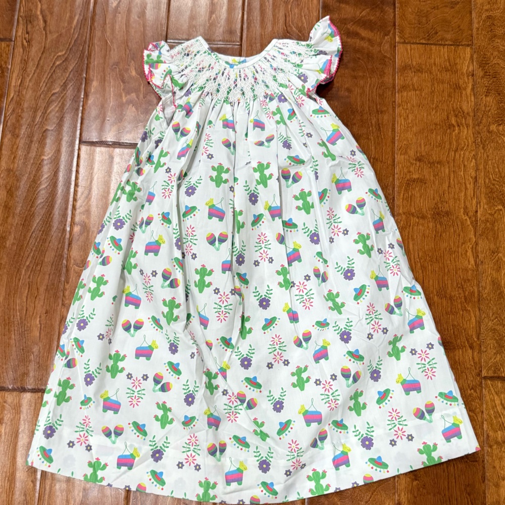 NWT Size 4T Classic Whimsy Fiesta White Smocked dress